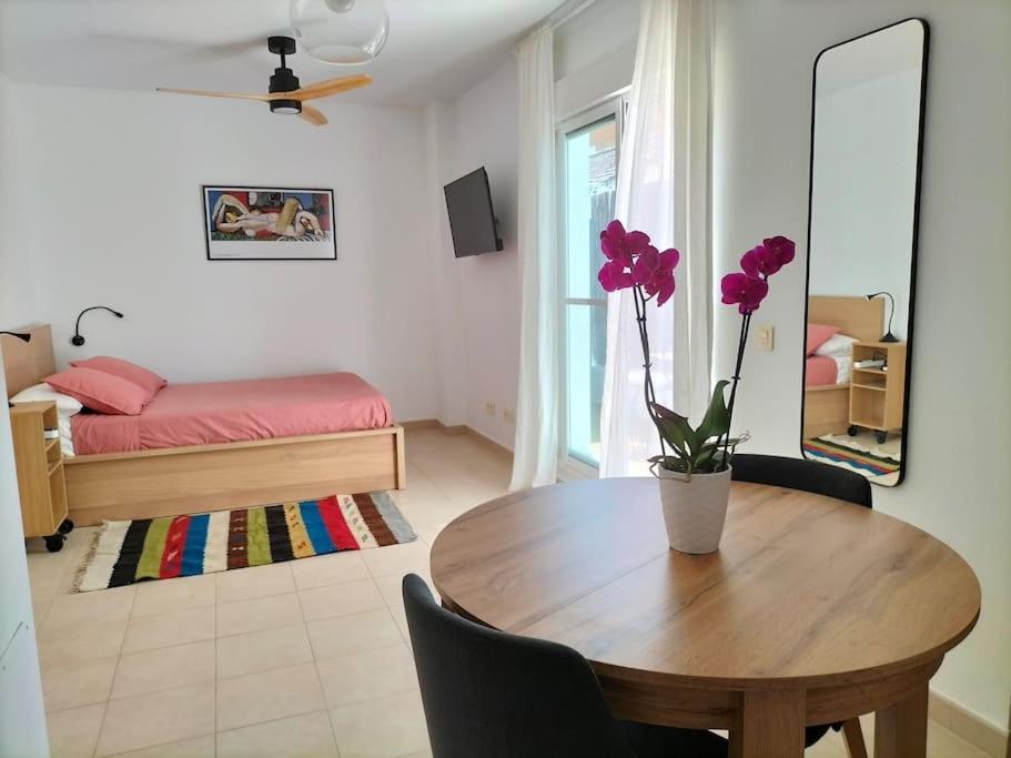 Apartamento Estudio 52 Malaga Centrico Parking Gratuito Exterior foto