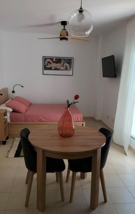 Apartamento Estudio 52 Malaga Centrico Parking Gratuito Exterior foto