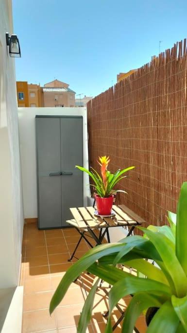 Apartamento Estudio 52 Malaga Centrico Parking Gratuito Exterior foto