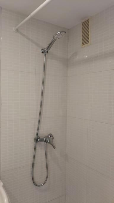 Apartamento Estudio 52 Malaga Centrico Parking Gratuito Exterior foto