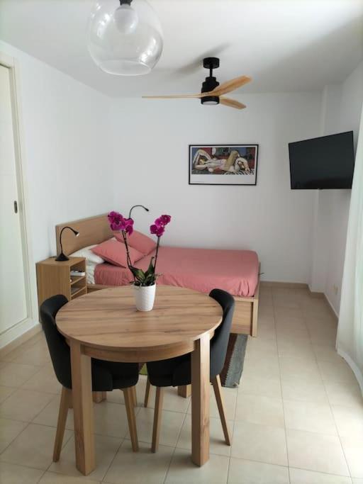 Apartamento Estudio 52 Malaga Centrico Parking Gratuito Exterior foto