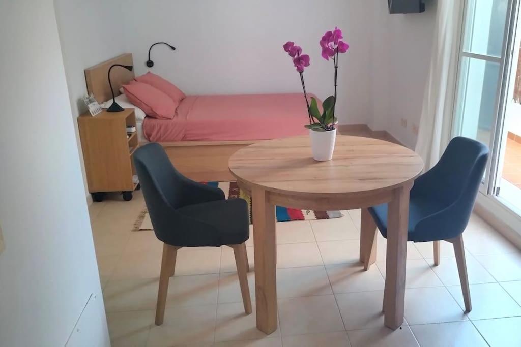 Apartamento Estudio 52 Malaga Centrico Parking Gratuito Exterior foto
